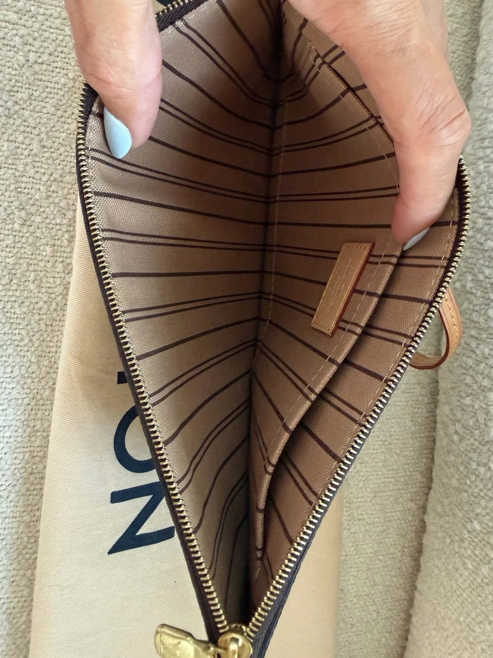 Louis Vuitton Neverfull Monogram Canvas Pouch